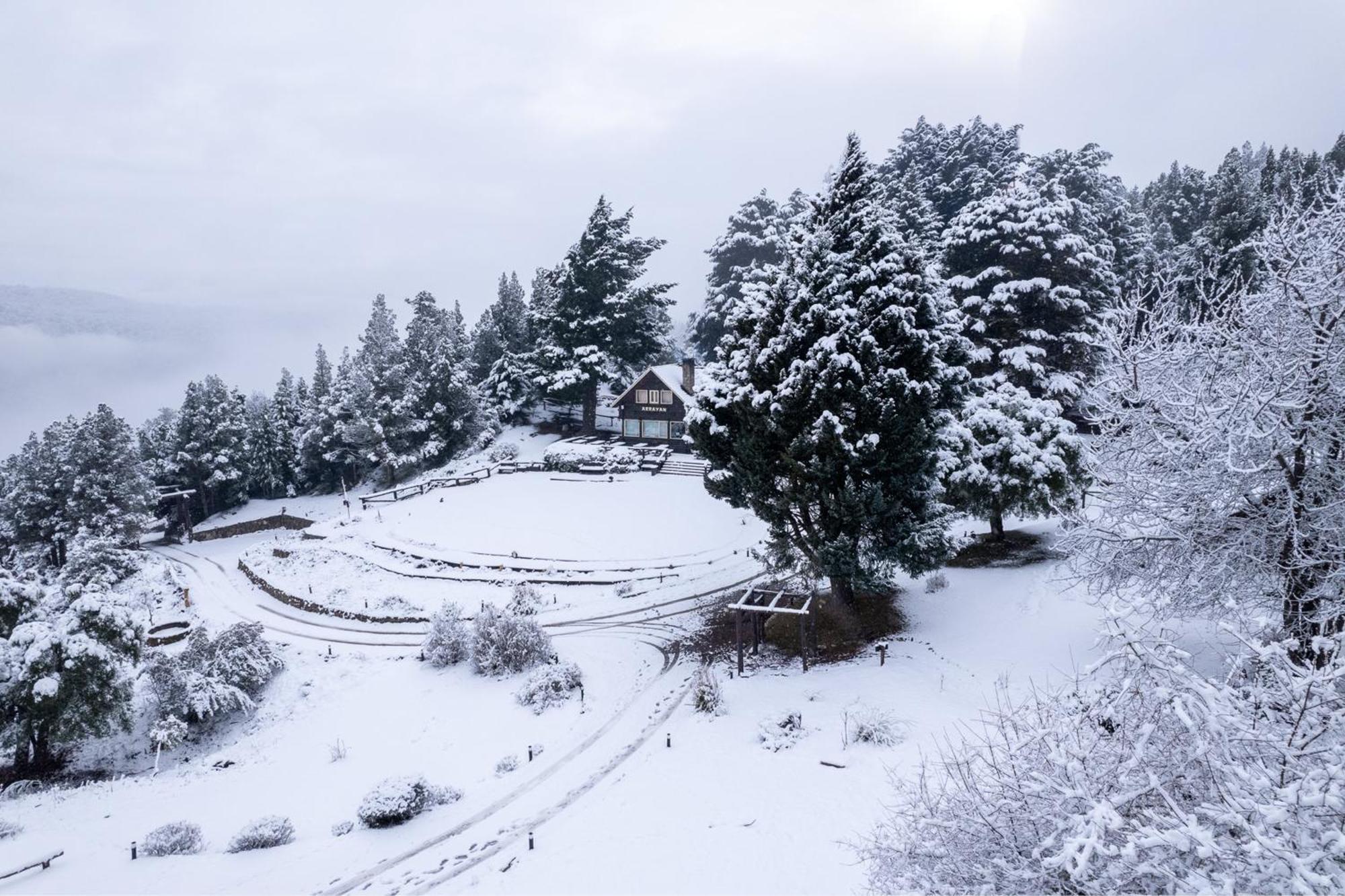 Arrayan De Montaña Y Casa De Té